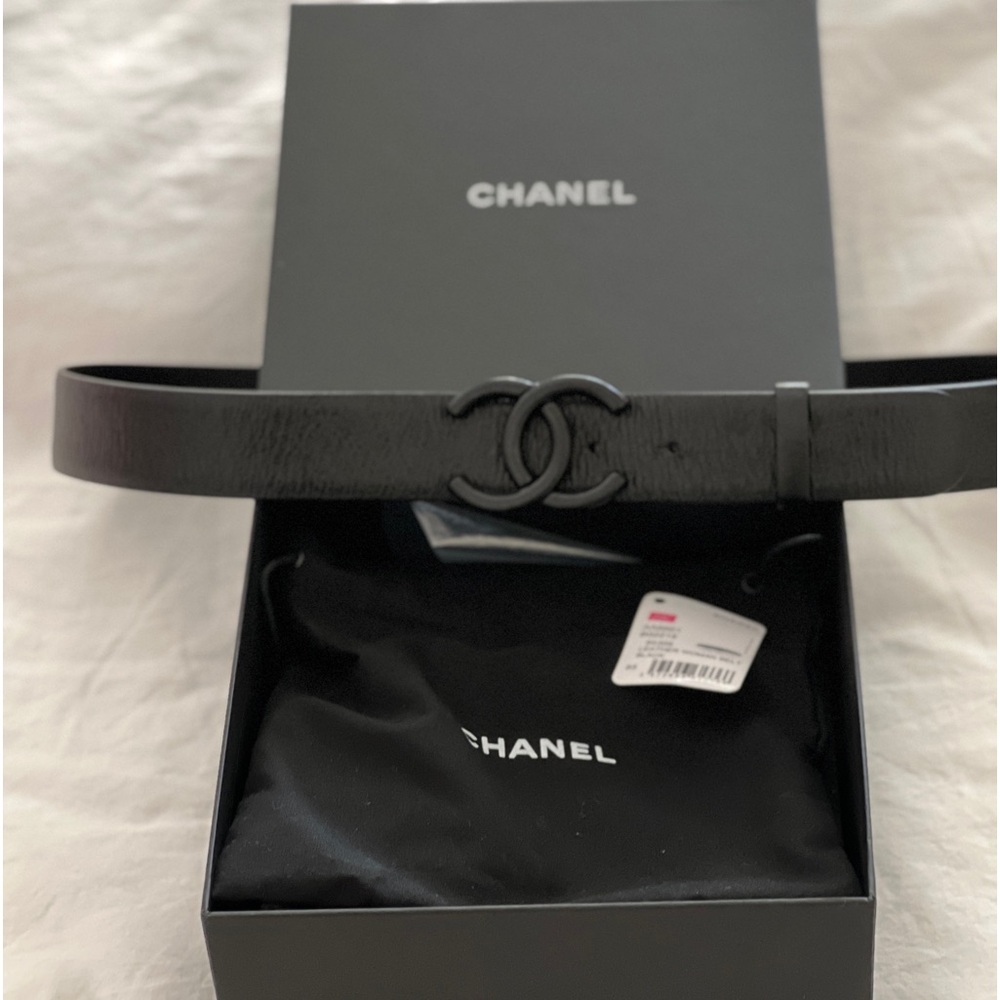 AUTHENTIC Chanel black CC leather belt 85mm #94305